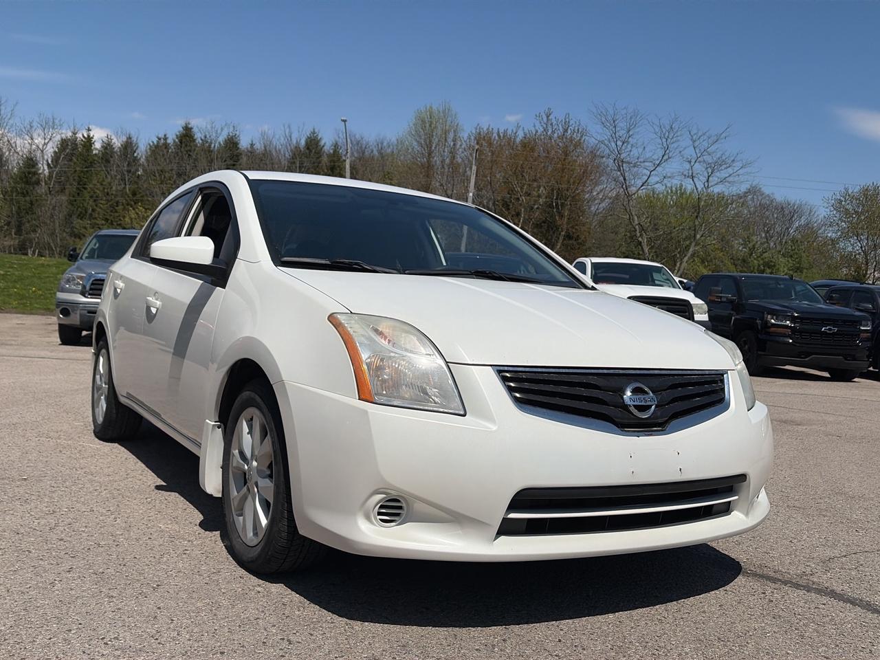 2012 Nissan Sentra LOCAL TRADE, AUTOMATIC, CLEAN CARFAX! Photo