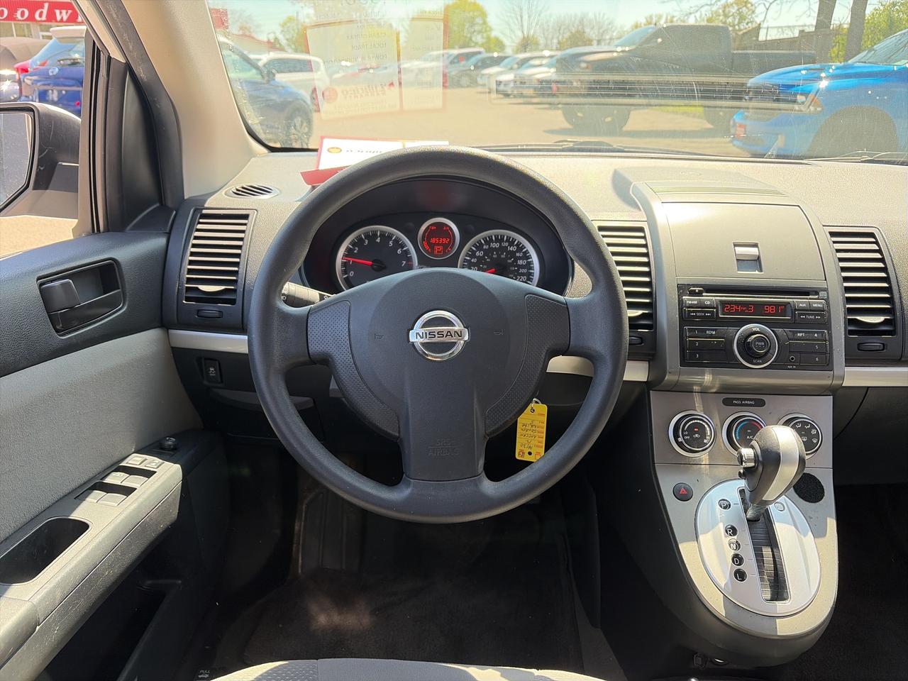 2012 Nissan Sentra LOCAL TRADE, AUTOMATIC, CLEAN CARFAX! Photo