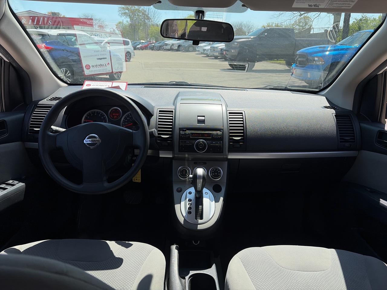 2012 Nissan Sentra LOCAL TRADE, AUTOMATIC, CLEAN CARFAX! Photo