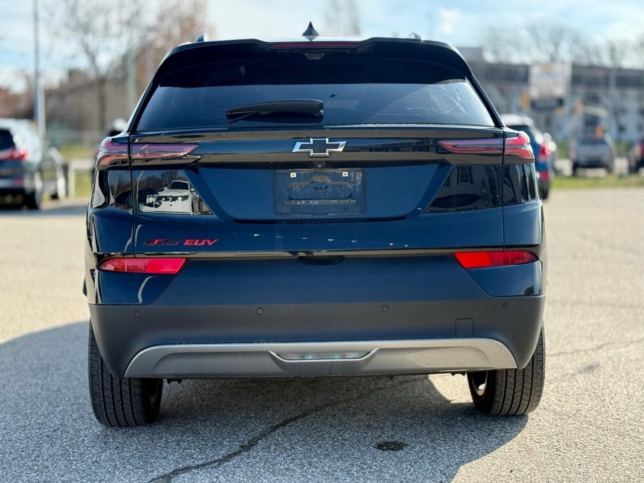 2023 Chevrolet Bolt EUV Premier Front-Wheel Drive Photo3