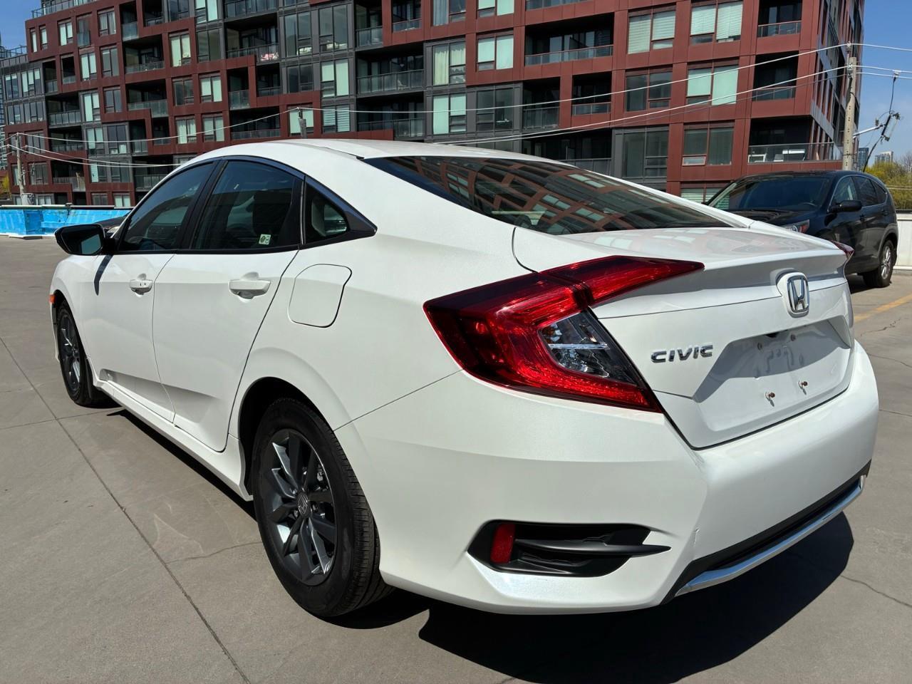 2021 Honda Civic EX 4dr Sedan Photo