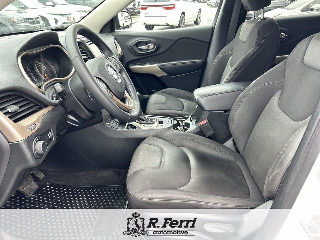 2018 Jeep Cherokee Sport 4dr Front-wheel Drive Photo
