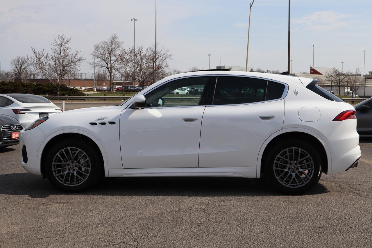 2023 Maserati Grecale GT   No Accident   Clean Carfax   One Owner   Beig Photo3