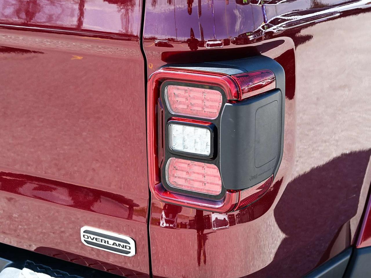 2022 Jeep Gladiator Overland 4x4 ~Nav ~Cam ~Heated Leather ~Bluetooth Photo