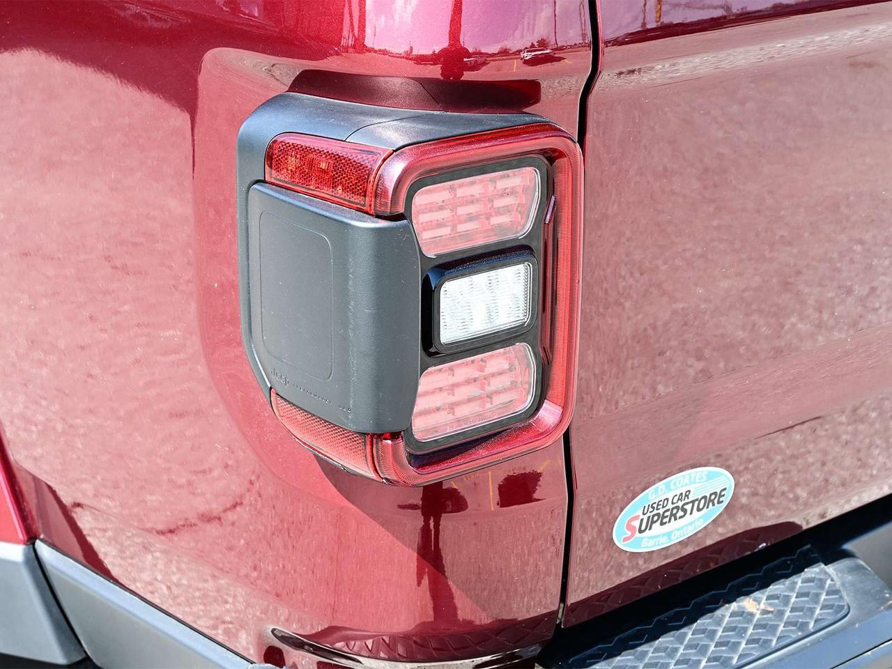 2022 Jeep Gladiator Overland 4x4 ~Nav ~Cam ~Heated Leather ~Bluetooth Photo