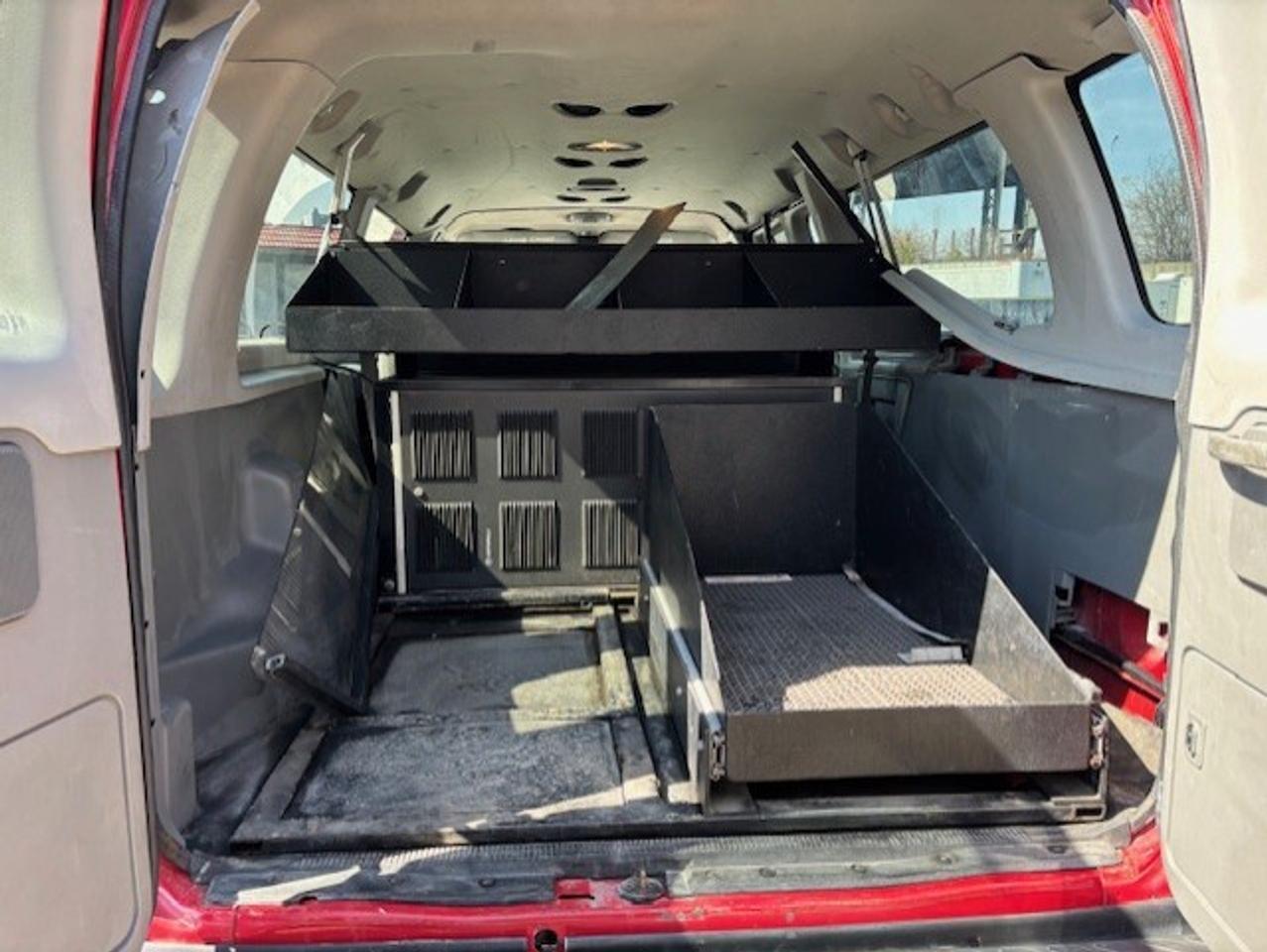 2011 Ford Econoline E-350 **5 PASSENGER--EXTENDEDDD-FIRE CHIEF** Photo