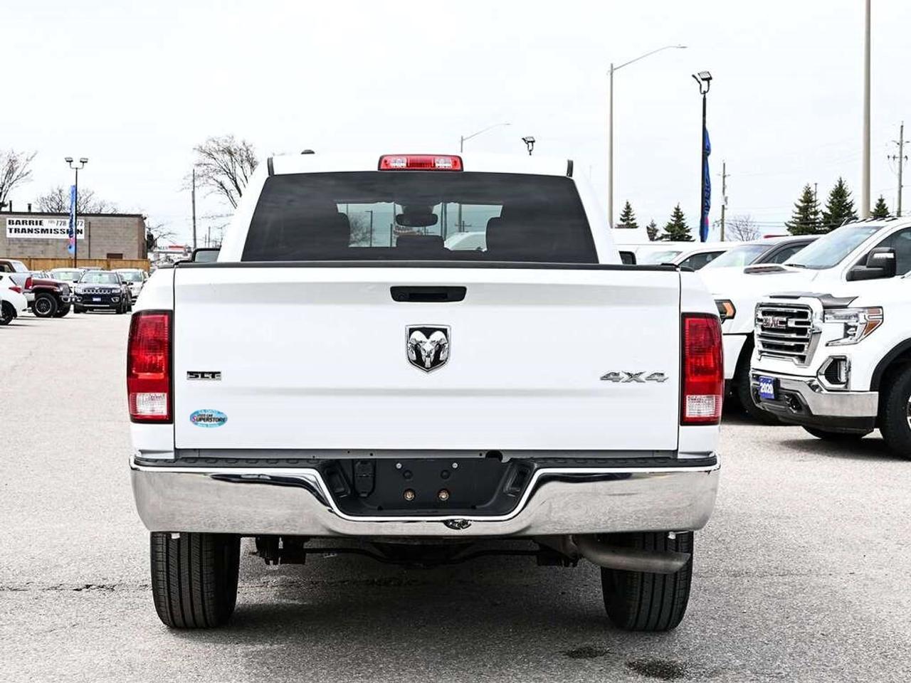 2022 RAM 1500 Classic SLT Crew Cab 4x4 ~Bluetooth ~Cam ~Heated Mirrors Photo