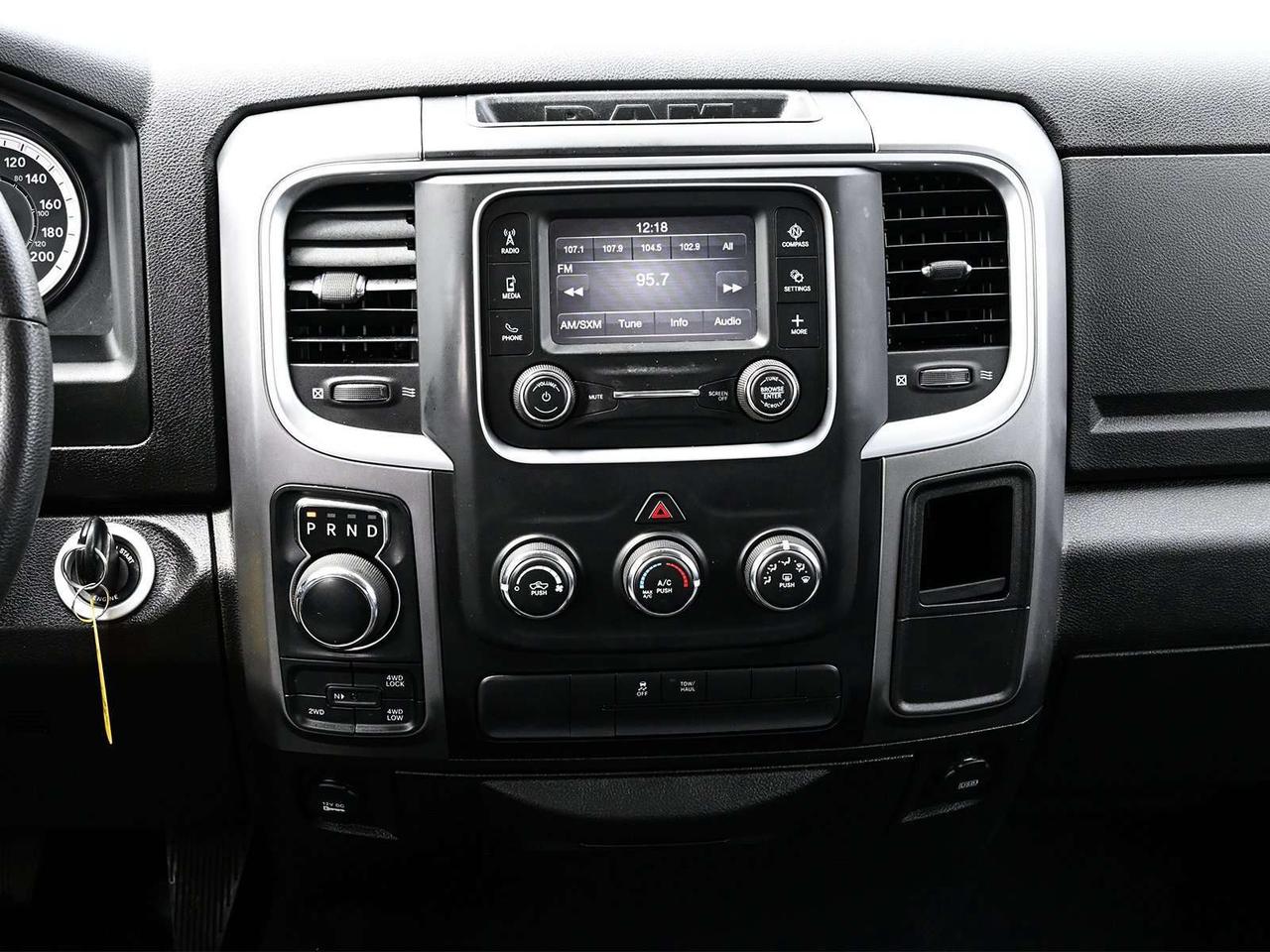2022 RAM 1500 Classic SLT Crew Cab 4x4 ~Bluetooth ~Cam ~Heated Mirrors Photo