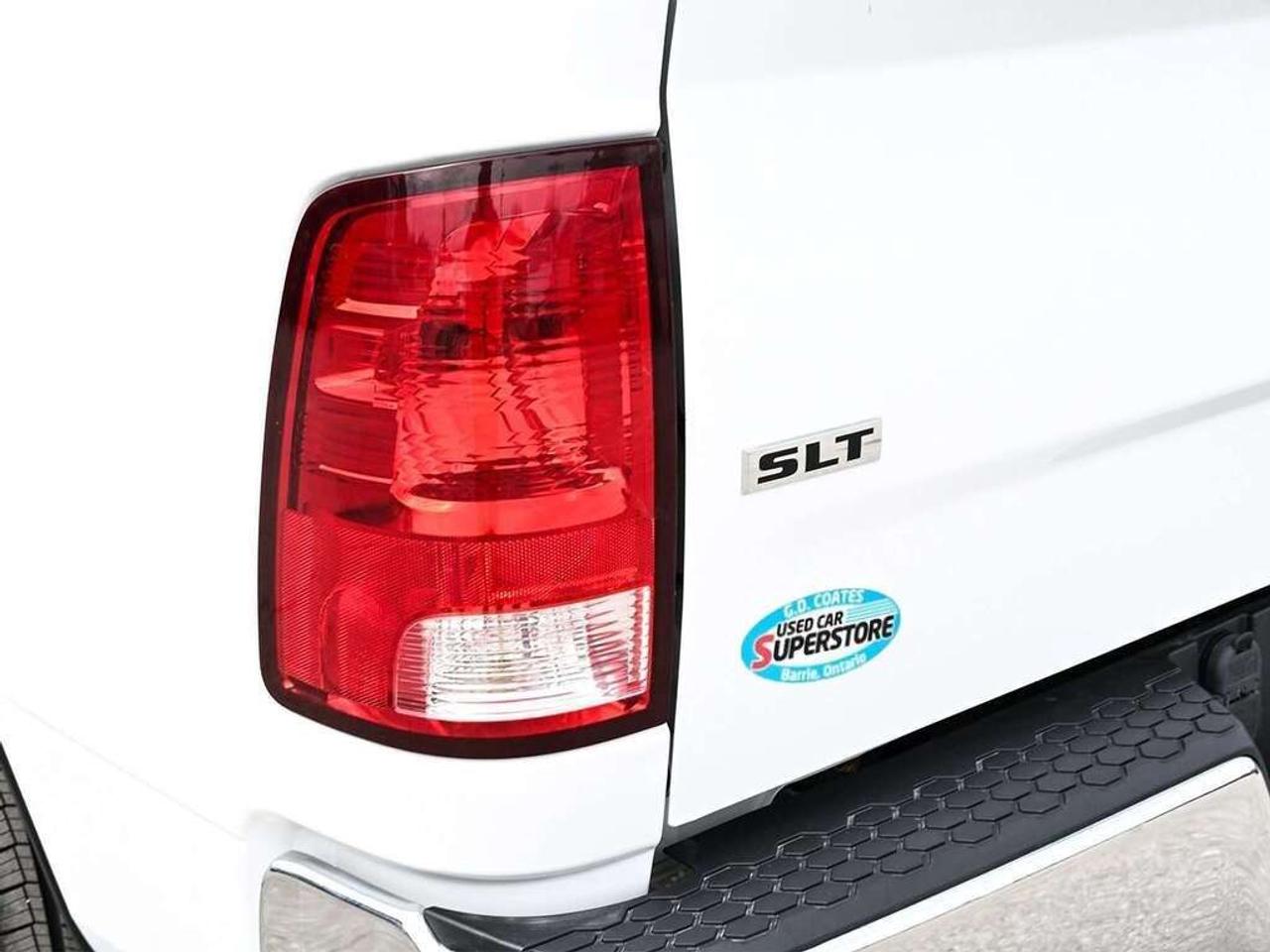2022 RAM 1500 SLT Crew Cab 4x4 ~Bluetooth ~Cam ~Heated Mirrors Photo