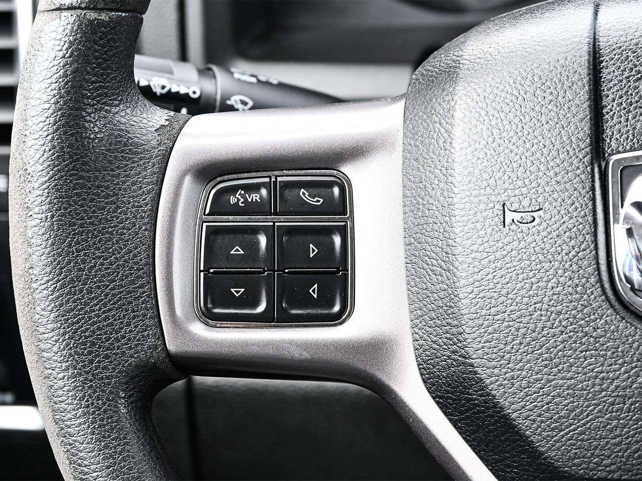 2022 RAM 1500 SLT Crew Cab 4x4 ~Bluetooth ~Cam ~Heated Mirrors Photo