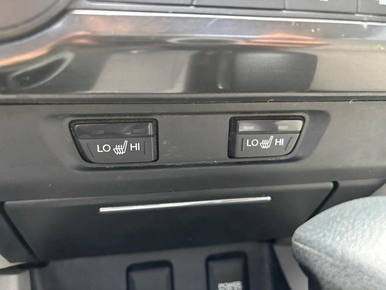 2013 Honda Civic **AUTOMATIC-BLUETOOTH-HEATED SEATS-CERTIFIED** Photo