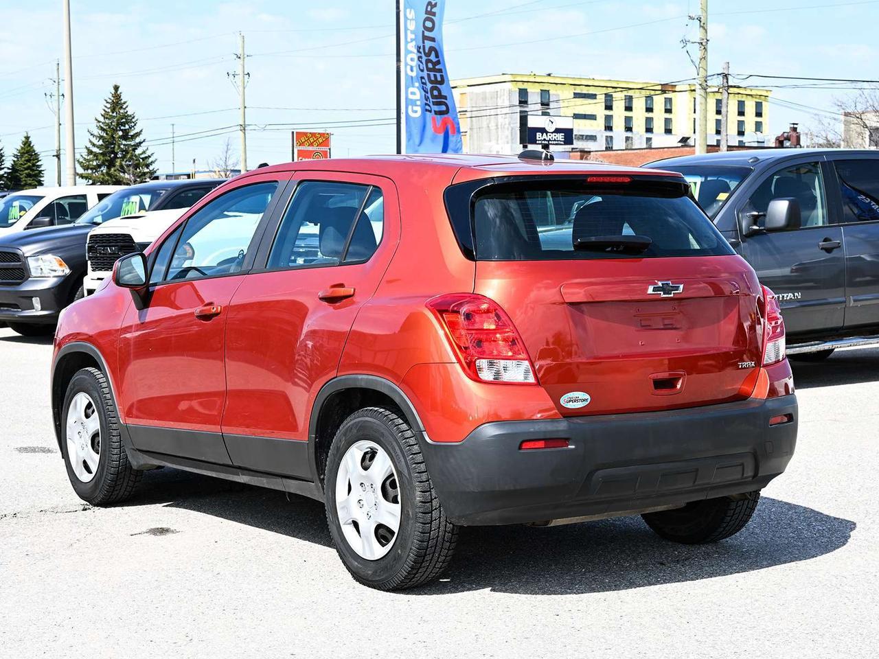 2015 Chevrolet Trax LS ~Power Locks + Windows ~A/C ~Clean CarFax ! Photo