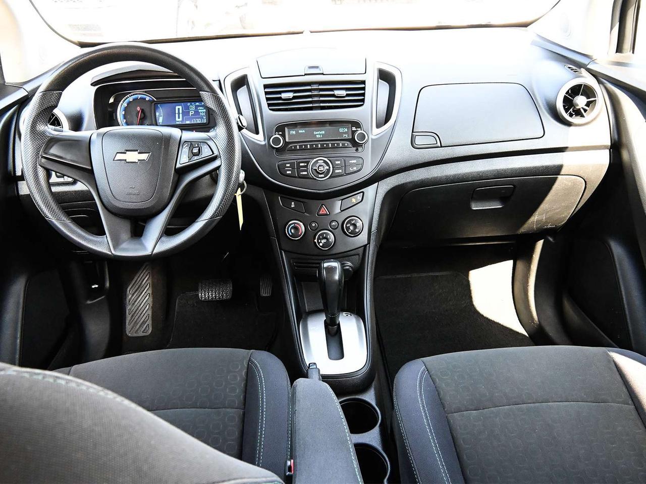 2015 Chevrolet Trax LS ~Power Locks + Windows ~A/C ~Clean CarFax ! Photo
