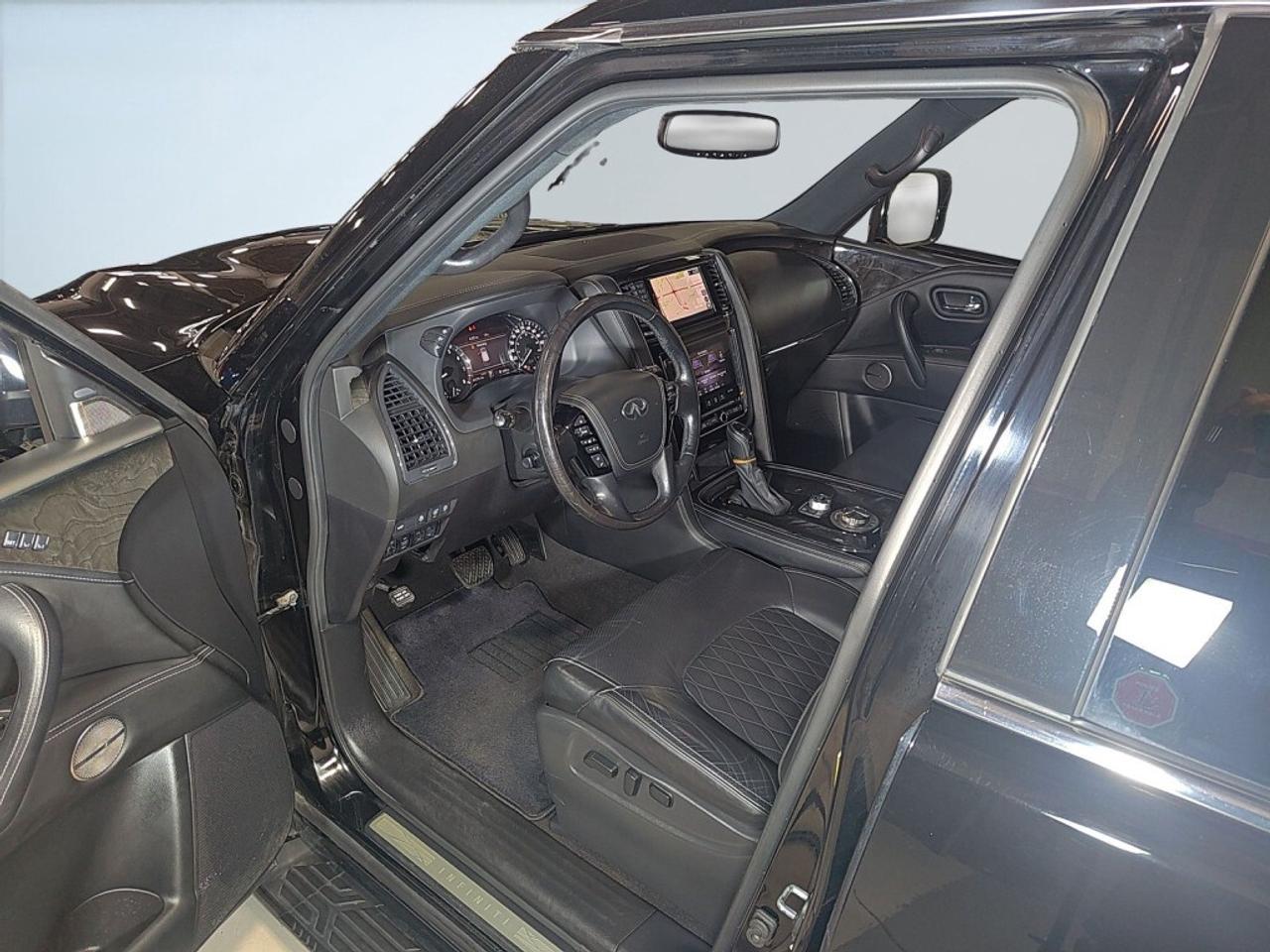 2021 Infiniti QX80 Luxe AWD   8-Passenger Seating   5.6L V8   Sunroof Photo