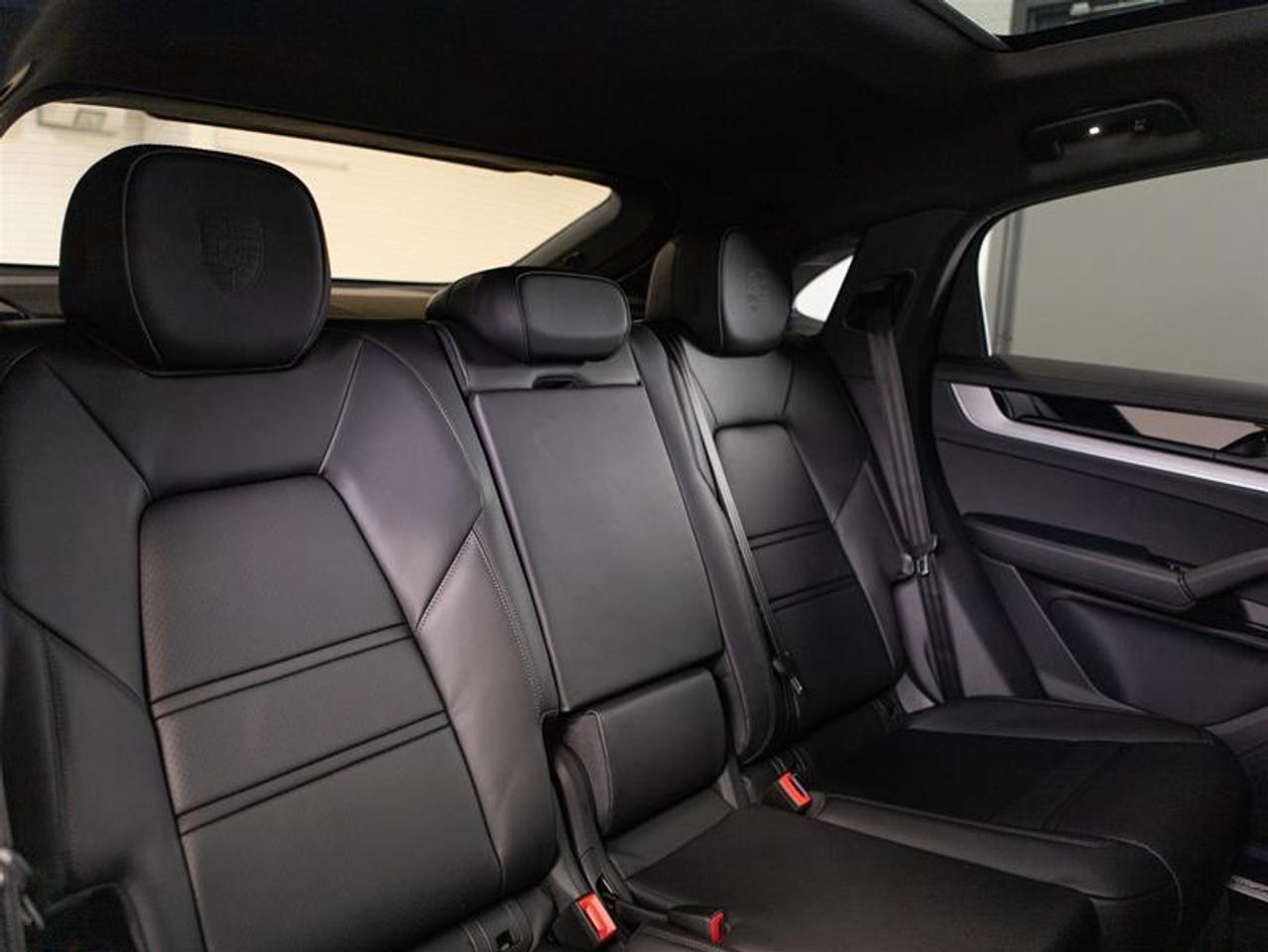 2026 Porsche Cayenne Coupe AWD Photo