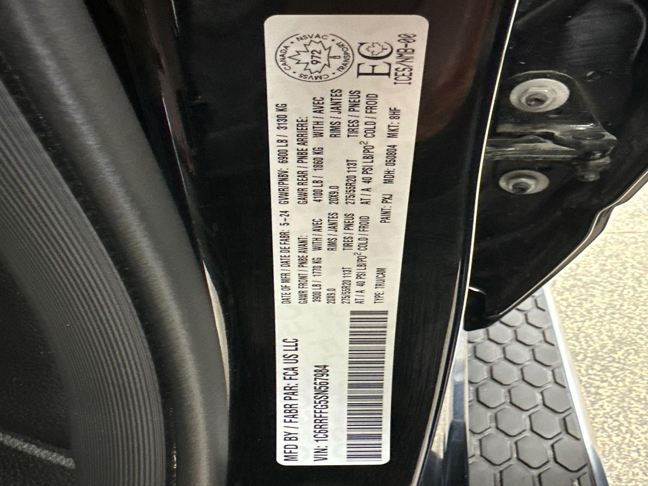 2025 RAM 1500 Big Horn - ETORQUE/NAV/CHROME WHEELS/1 OWNER LEASE! Photo