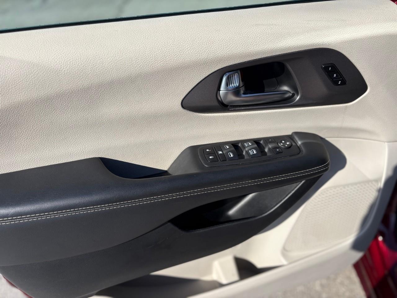 2023 Chrysler Pacifica Touring-L All-Wheel Drive Passenger Van Photo3