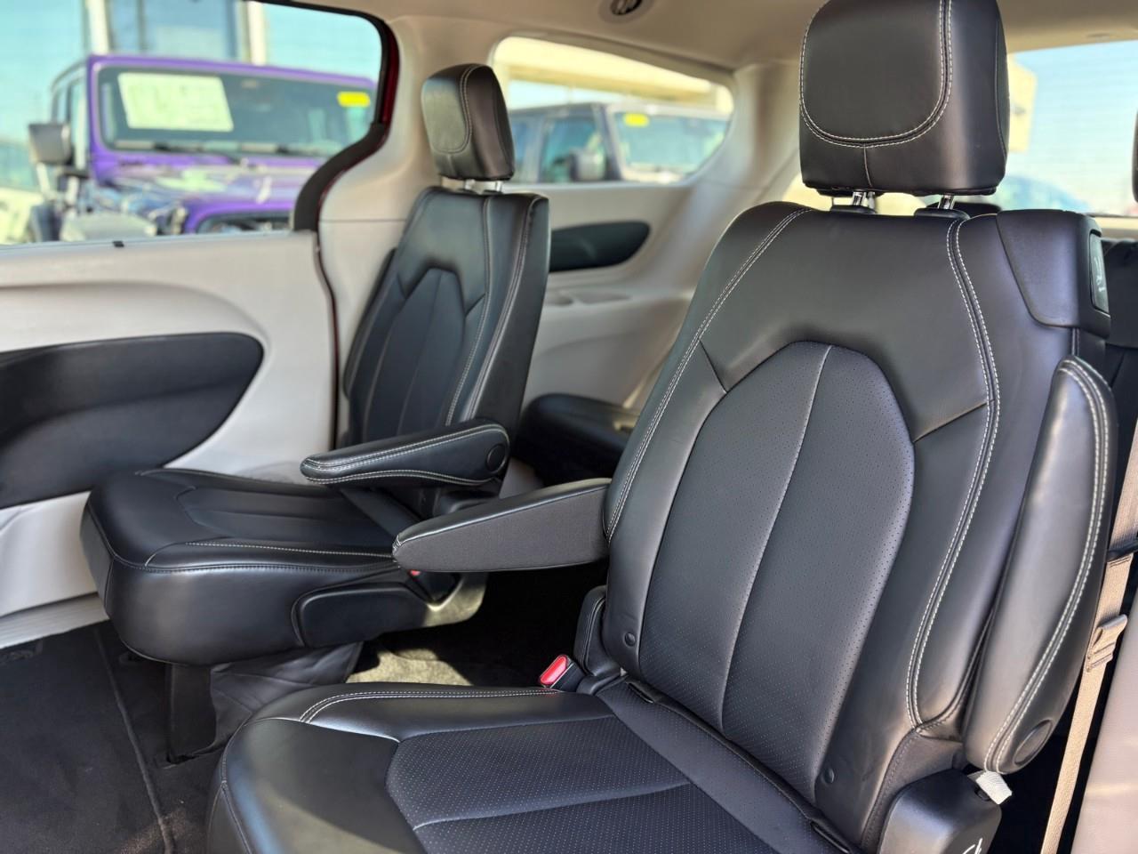 2023 Chrysler Pacifica Touring-L All-Wheel Drive Passenger Van Photo
