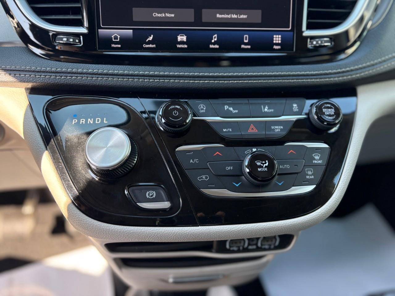 2023 Chrysler Pacifica Touring-L All-Wheel Drive Passenger Van Photo