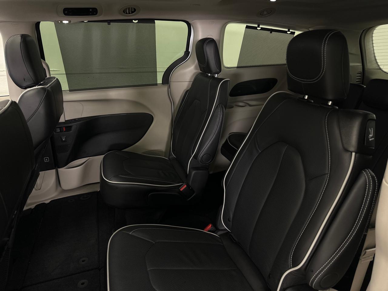 2024 Chrysler Pacifica Limited Front-Wheel Drive Passenger Van Photo