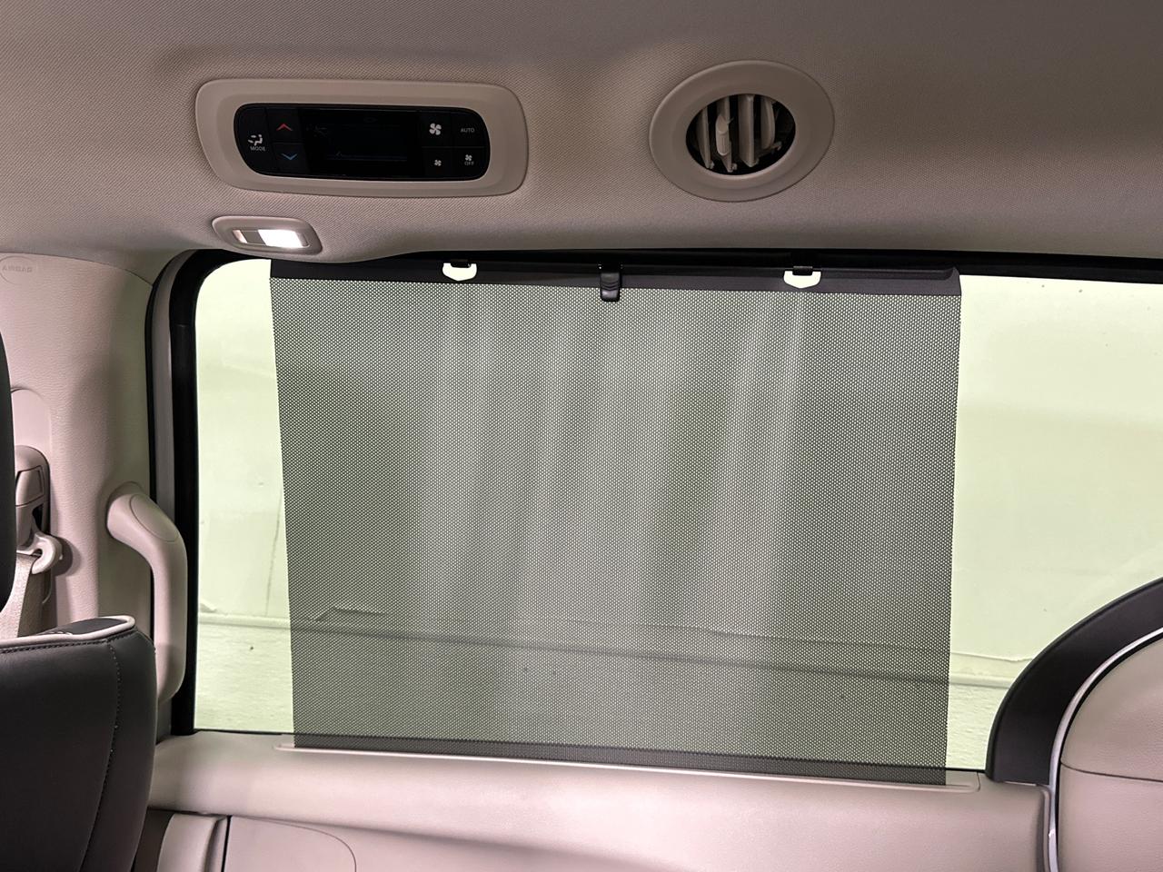 2024 Chrysler Pacifica Limited Front-Wheel Drive Passenger Van Photo