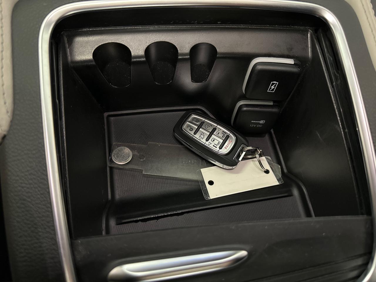 2024 Chrysler Pacifica Limited Front-Wheel Drive Passenger Van Photo