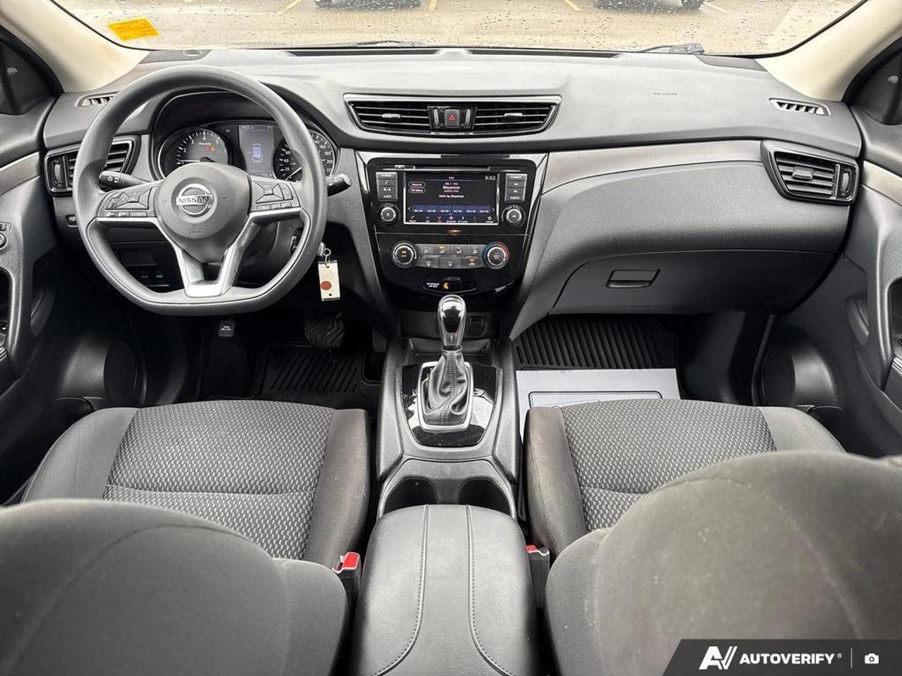 2021 Nissan Qashqai S BACKUP CAM   HEATED SEATS   LANE ASSIST   SIRIUS Photo