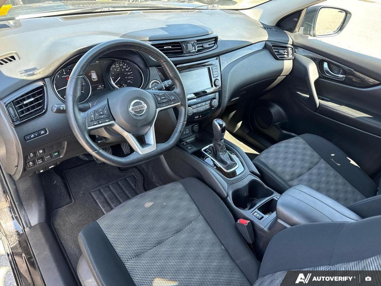 2023 Nissan Qashqai SV BACKUP CAM   HEATED SEATS   REMOTE START   LANE Photo