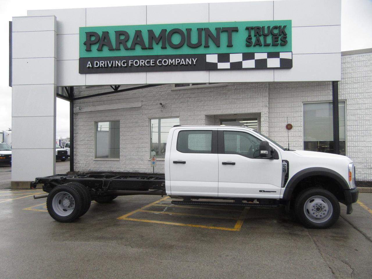 2023 Ford F-550 4X4 DIESEL CREW CAB CAB & CHASSIS Photo