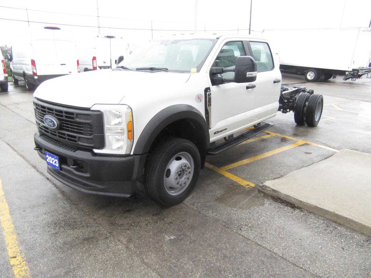 2023 Ford F-550 4X4 DIESEL CREW CAB CAB & CHASSIS Photo