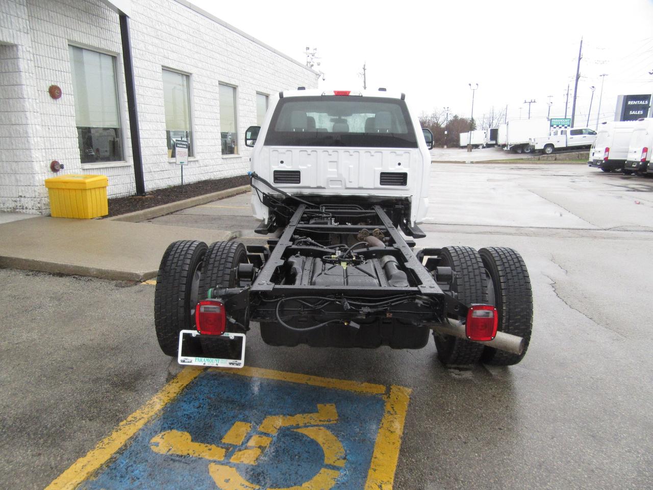 2023 Ford F-550 4X4 DIESEL CREW CAB CAB & CHASSIS Photo