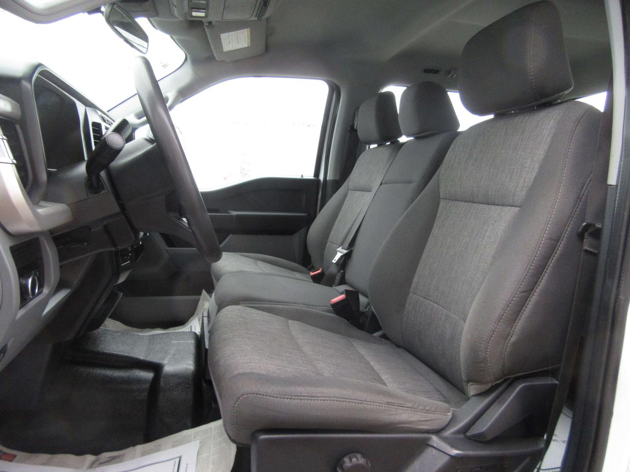 2023 Ford F-550 4X4 DIESEL CREW CAB CAB & CHASSIS Photo