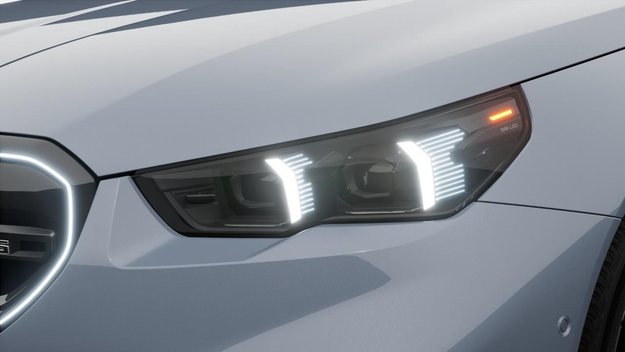 2026 BMW M5 Base 4dr All-Wheel Drive Touring Photo