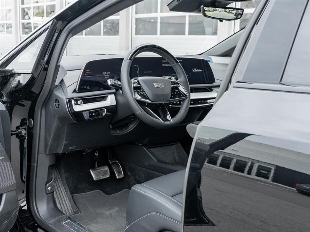 2026 Cadillac OPTIQ Sport 4dr Photo