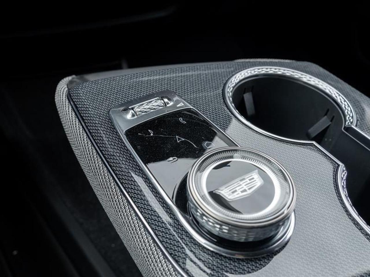 2026 Cadillac OPTIQ Sport 4dr Photo