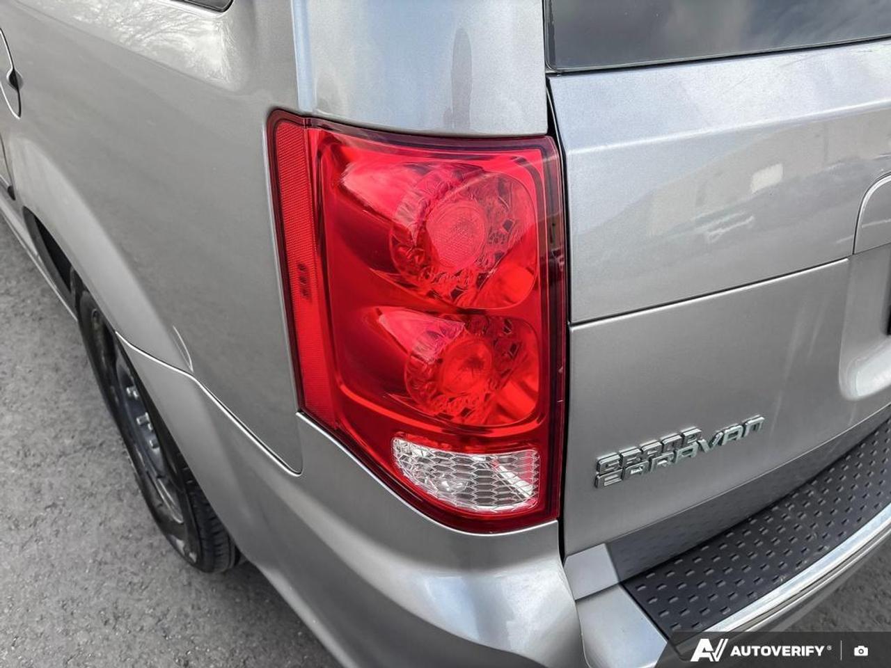 2016 Dodge Grand Caravan SE/SXT Passenger Van Photo