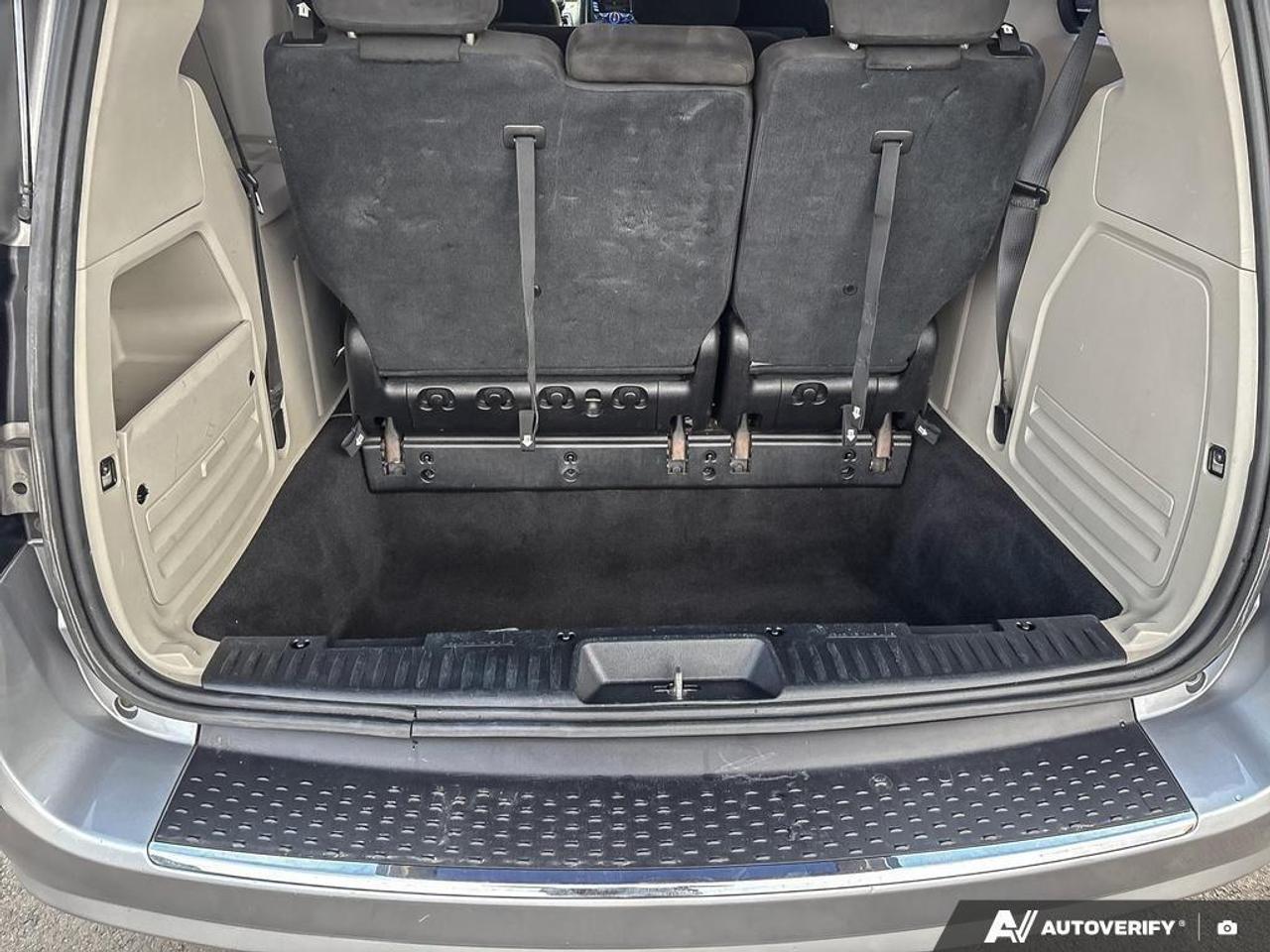 2016 Dodge Grand Caravan SE/SXT Passenger Van Photo