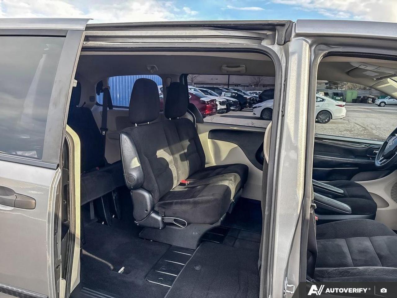 2016 Dodge Grand Caravan SE/SXT Passenger Van Photo