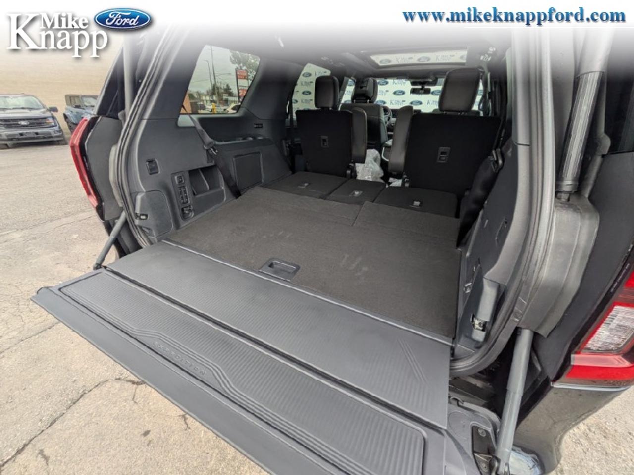 2026 Ford Expedition Tremor Photo