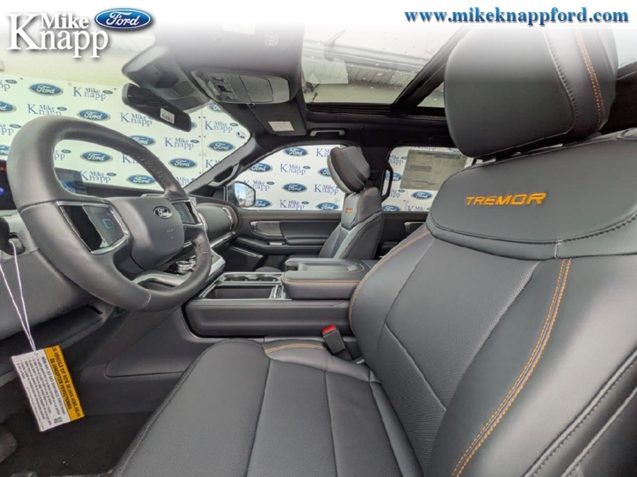 2026 Ford Expedition Tremor Photo