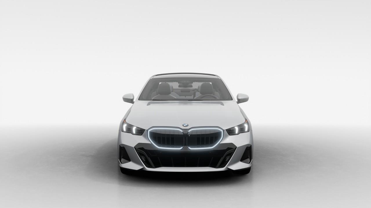 2026 BMW 550e xDrive 4dr All-Wheel Drive Sedan Photo