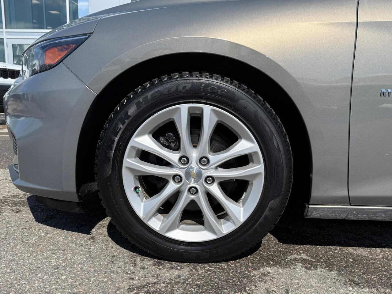 2017 Chevrolet Malibu  Photo