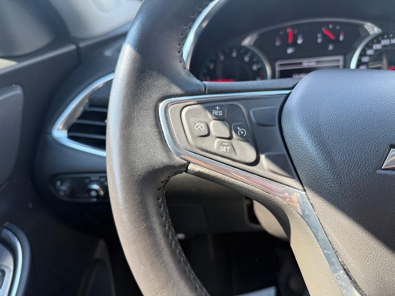 2017 Chevrolet Malibu  Photo