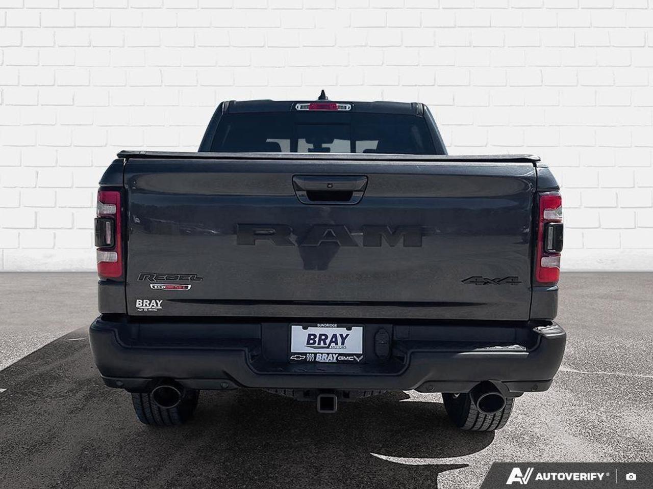 2020 RAM 1500 Rebel TONNEAU COVER. RUNNING BOARDS. SRAY IN BEDLI Photo3