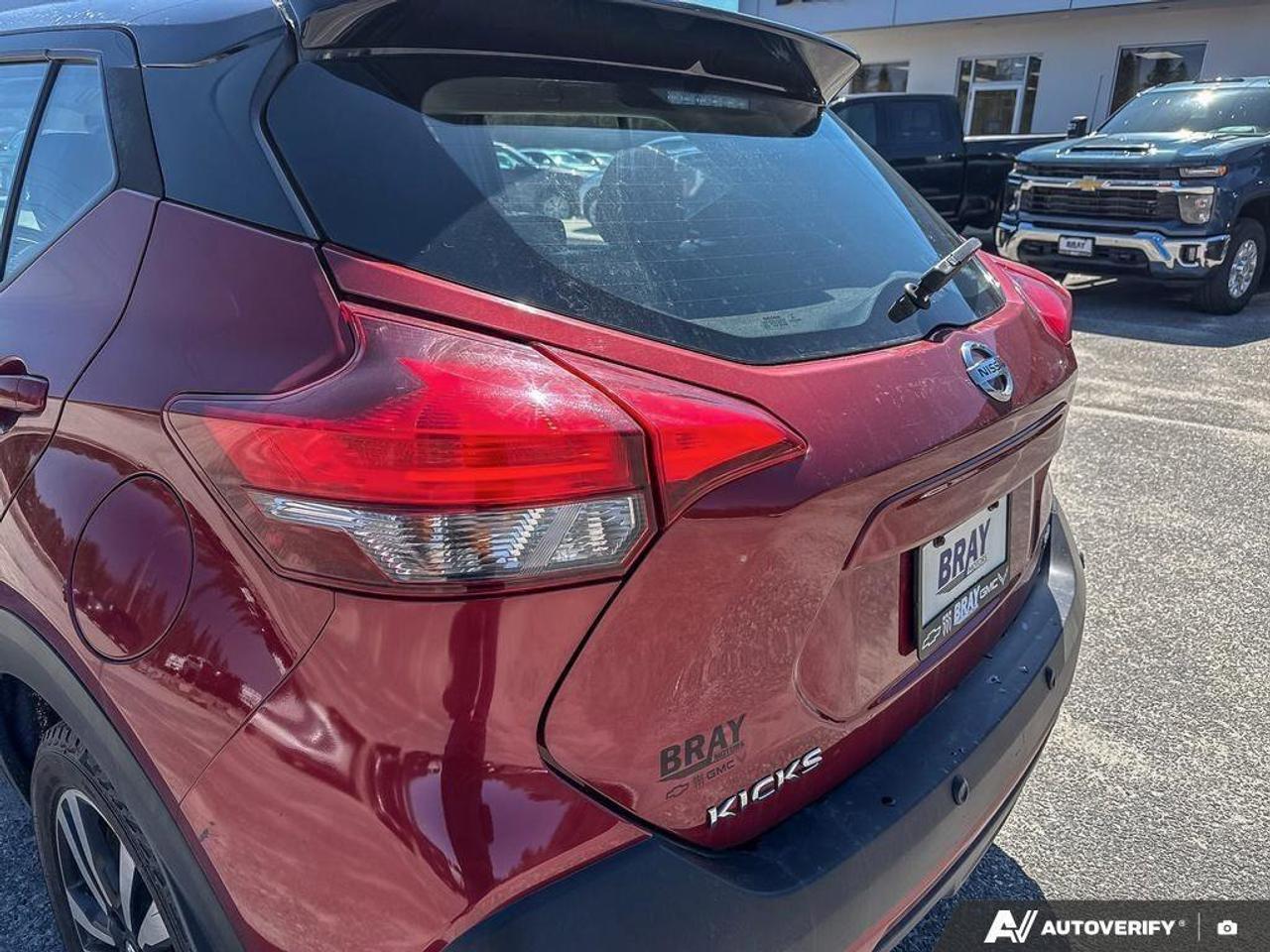 2020 Nissan Kicks SR EXCELLENT FUEL ECONOMY. 360 AROUND VIEW MONITOR Photo