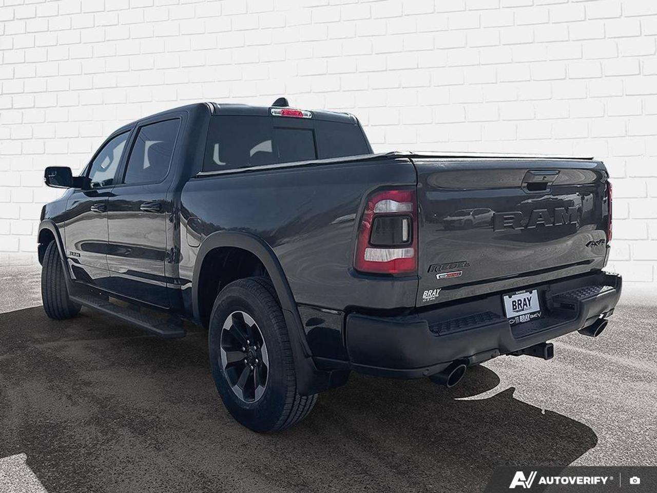 2020 RAM 1500 Rebel TONNEAU COVER. RUNNING BOARDS. SRAY IN BEDLI Photo2