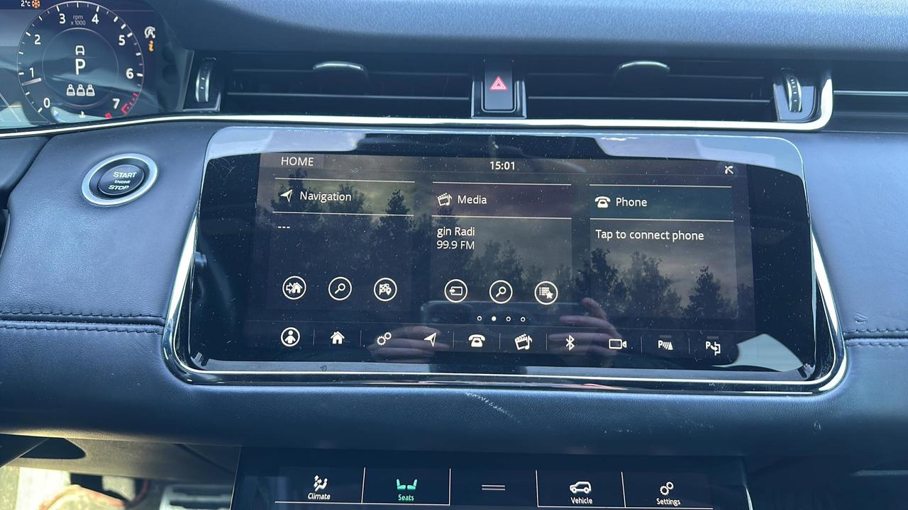 2020 Land Rover Range Rover Evoque P300 R-Dynamic HSE Photo