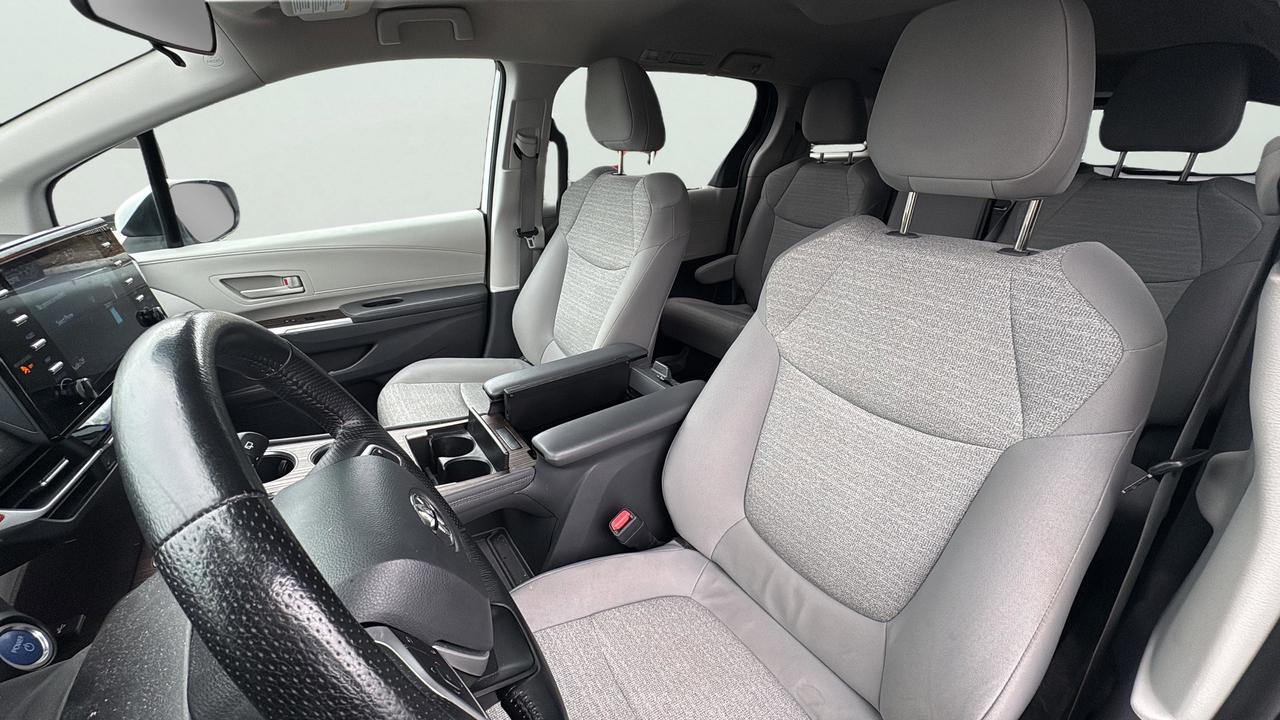 2021 Toyota Sienna  Photo