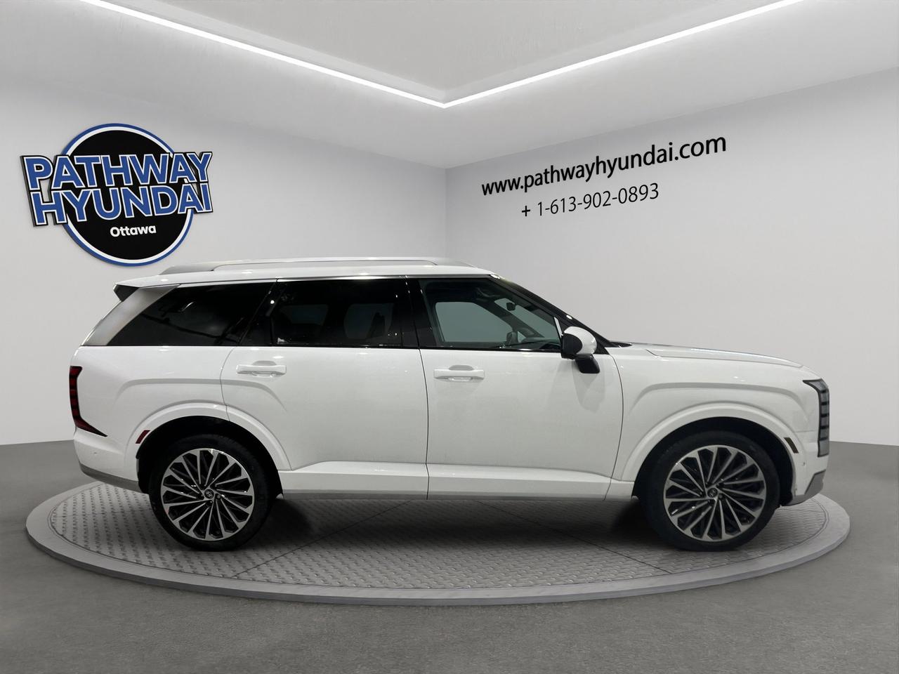 2026 Hyundai Palisade Hybrid Ultimate Calligraphy Photo2