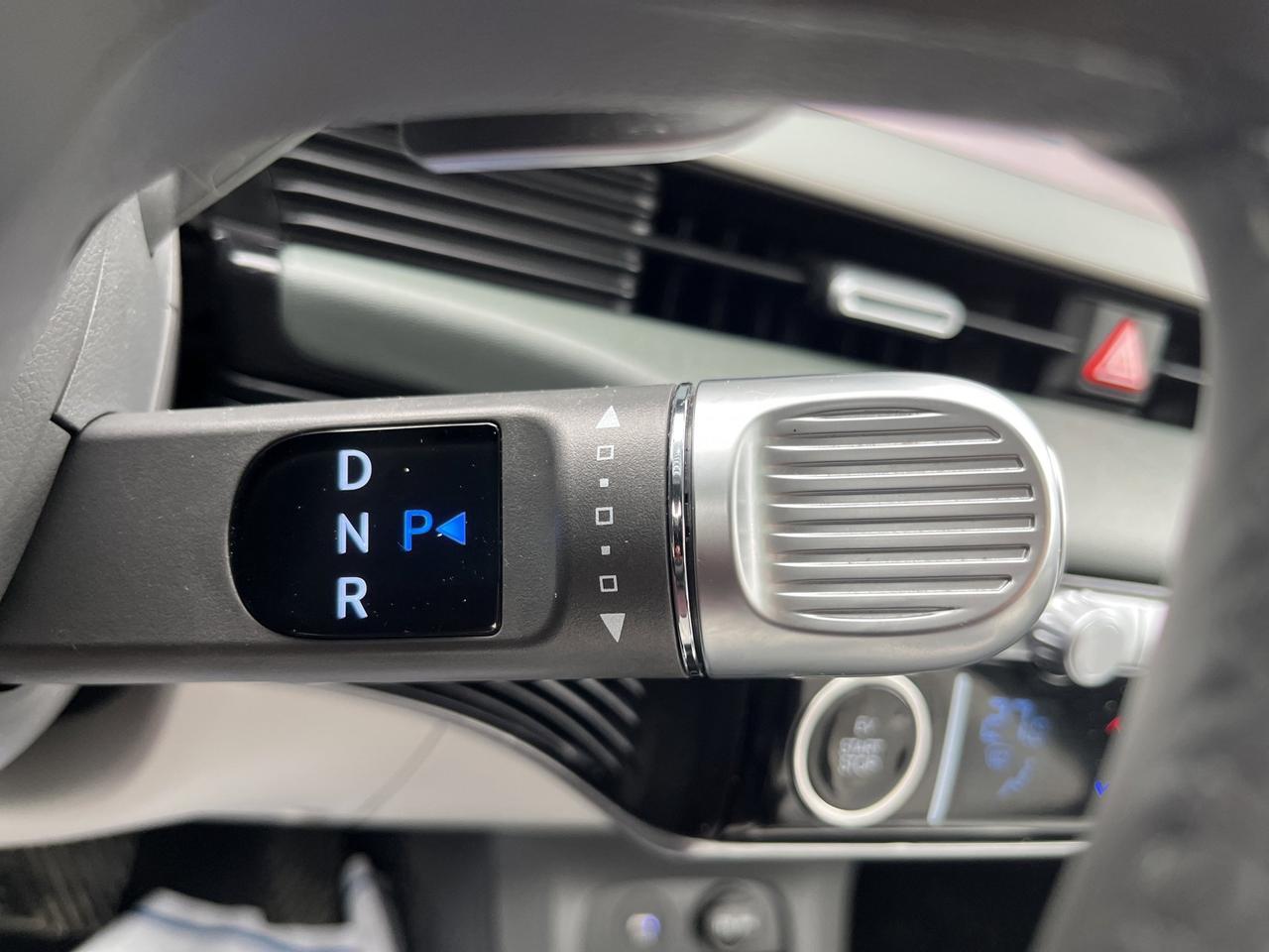 2024 Hyundai IONIQ 5 Preferred | Reverse Cam | Heated Seats Photo